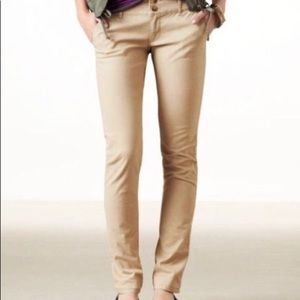 Skinny AE khakis & white jean bundle